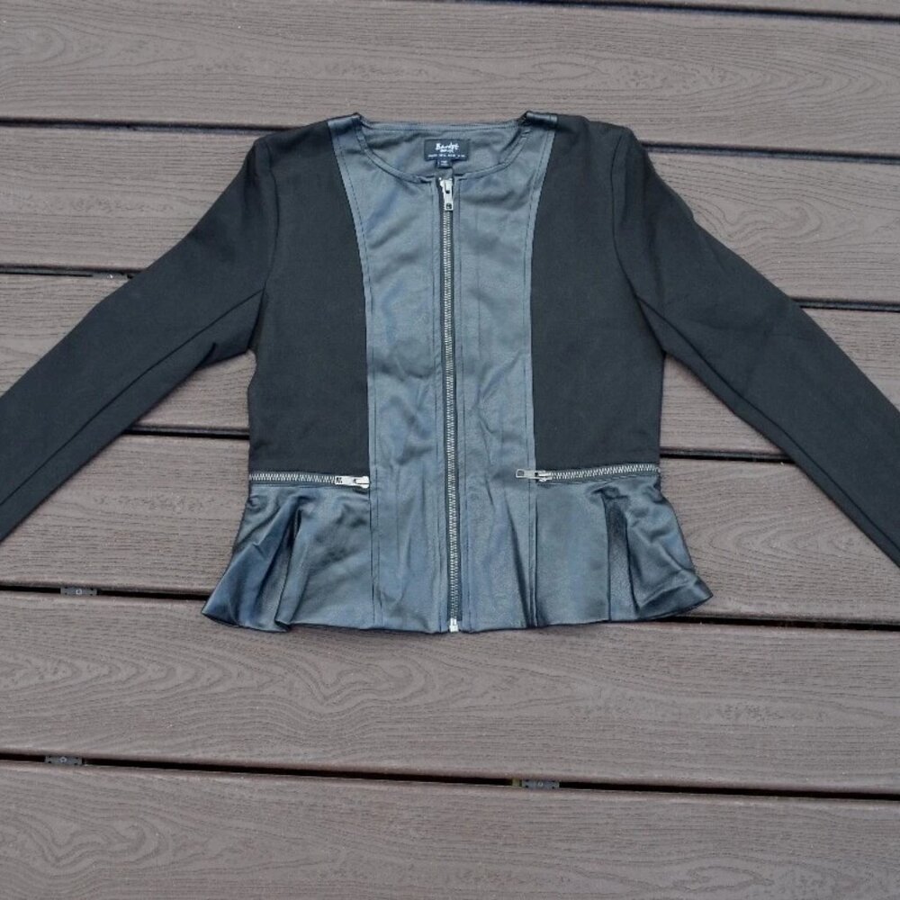 Bardot Junior sized faux leather jacket zippered down size 16 $100 price NWT - Picture 3 of 5